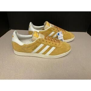 New! Mens Adidas Gazelle Yellow/White Athletic Shoes. IF9654. Size 10.5. Nice!